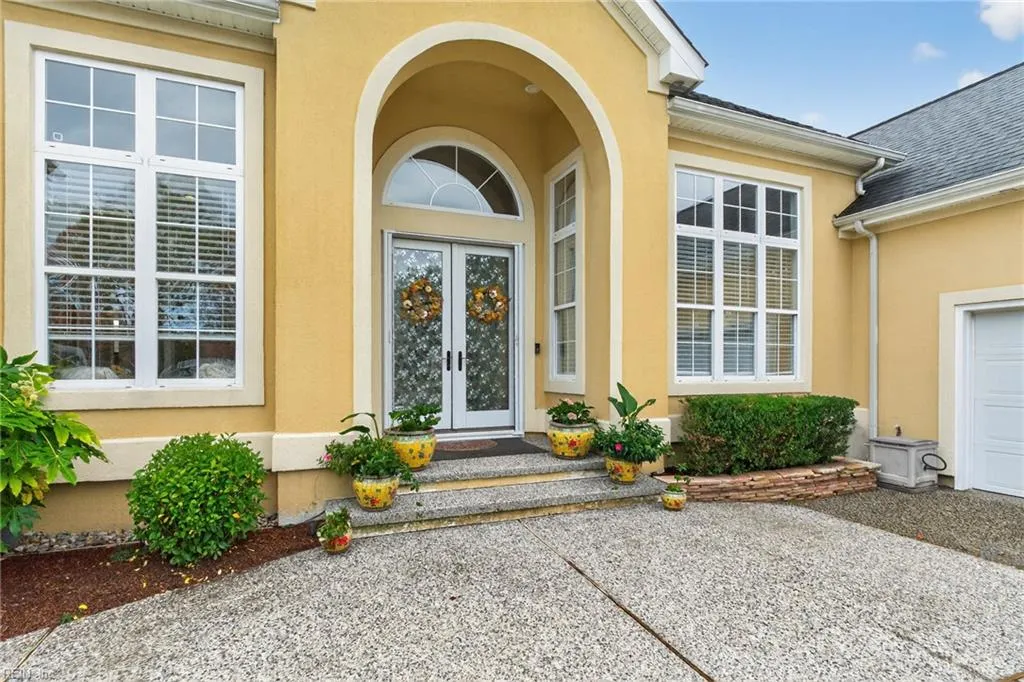 Virginia Beach, Virginia 23456, United States, 5 Bedrooms Bedrooms, ,4 BathroomsBathrooms,Residential,Active,243369