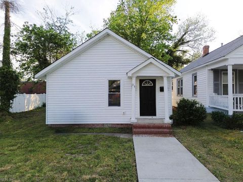 Photo of 35 Sycamore Avenue, Newport News, VA 23607 (MLS # 10631580)
