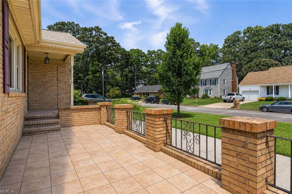 Photo of 5917 Woodhaven Court, Virginia Beach, VA 23464 (MLS # 10648017)