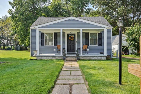 Photo of 3024 Pickett Street, Hopewell, VA 23860 (MLS # 10652155)