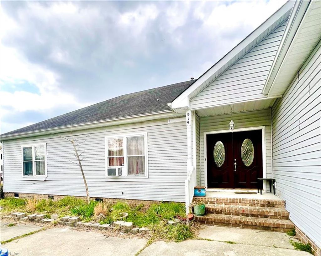 Photo of 514 Miami Drive, Chesapeake, VA 23323 (MLS # 10627226)