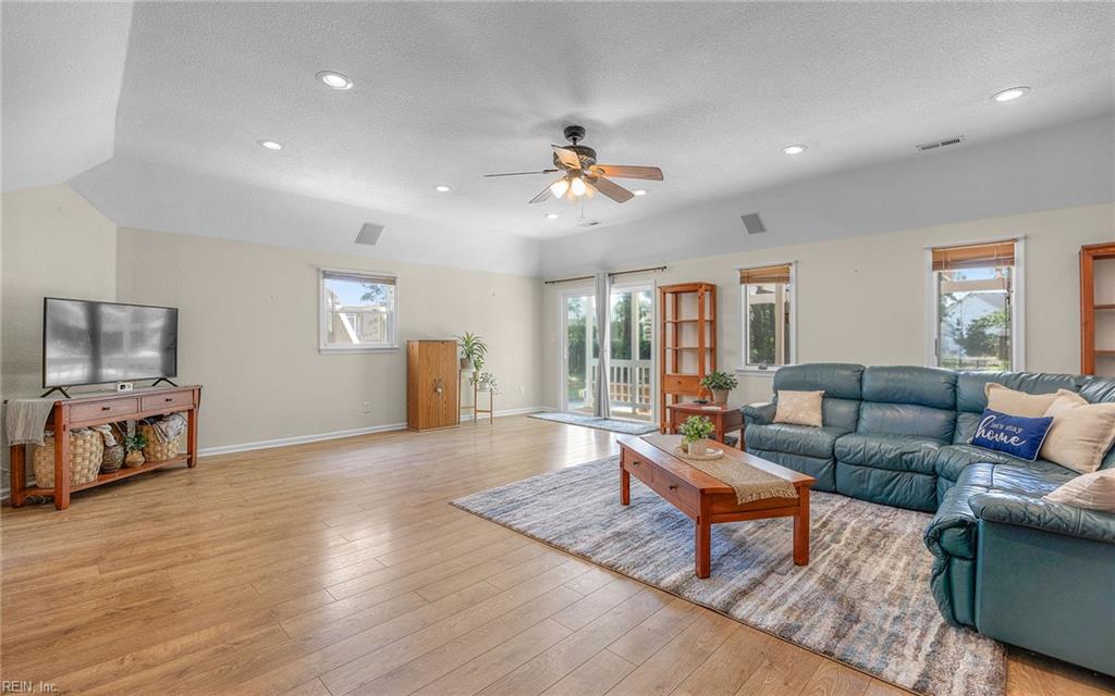 2275 Salem RD