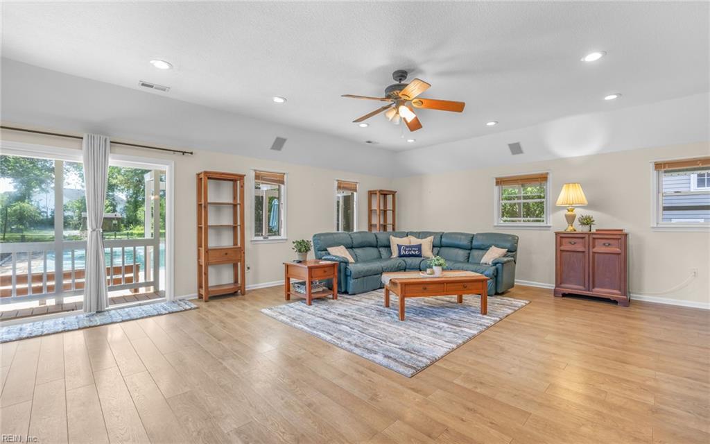 2275 Salem RD