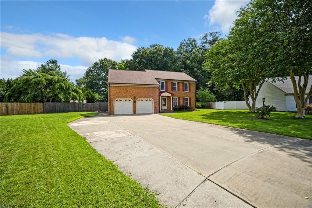 Photo of 517 Three Oaks Drive, Chesapeake, VA 23320 (MLS # 10642066)