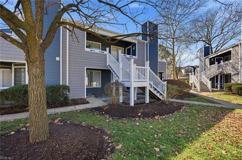 Photo of 157 Nantucket Place, Newport News, VA 23606 (MLS # 10621533)