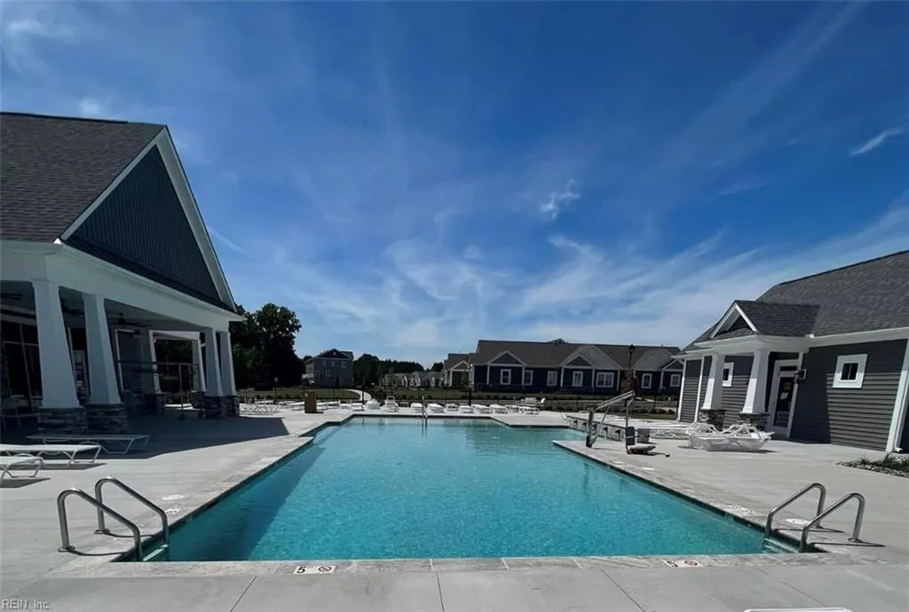 Suffolk, Virginia 23435, United States, 3 Bedrooms Bedrooms, ,3 BathroomsBathrooms,Residential,Pending,11746