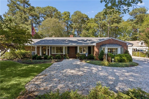 208 NELSON DISTRICT RD, YORKTOWN, VA 23692 - Image a17ed2ec6112fa27eeb53a9220909406/304585808