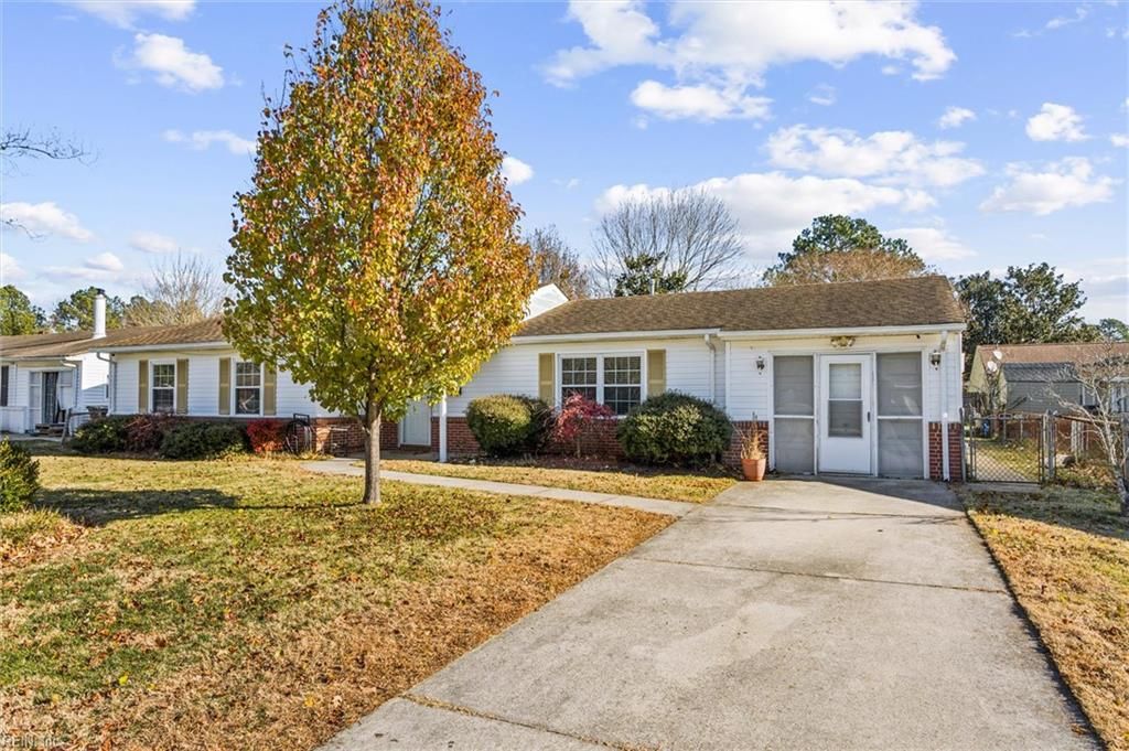 Photo of 116 N Berwick Crescent, Virginia Beach, VA 23452 (MLS # 10613775)