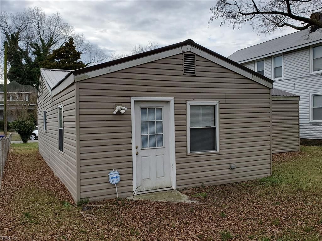 Photo of 1410 W 39th Street, Norfolk, VA 23508 (MLS # 10620404)