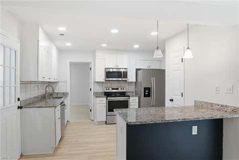 Photo for 610 Queens Creek RD
