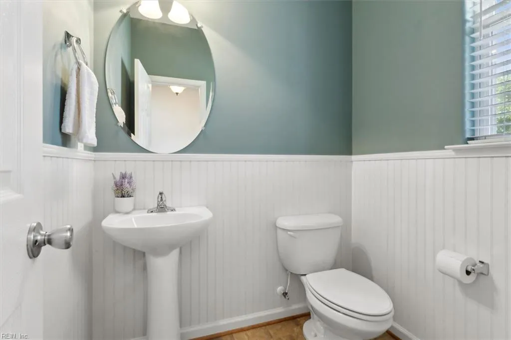 Virginia Beach, Virginia 23462, United States, 3 Bedrooms Bedrooms, ,3 BathroomsBathrooms,Residential,Pending,106429