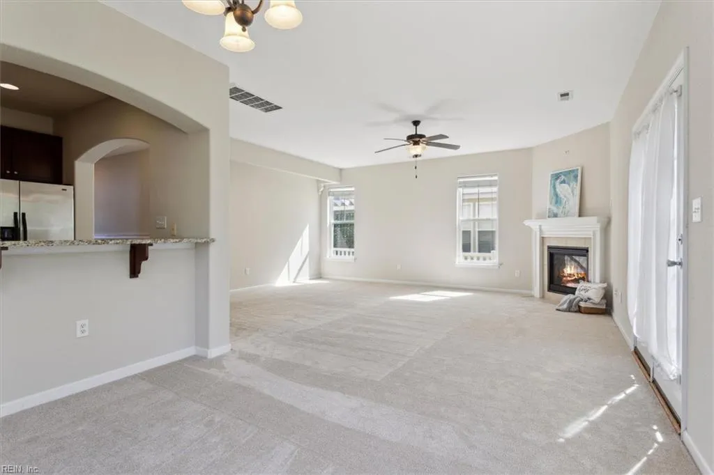 Virginia Beach, Virginia 23462, United States, 3 Bedrooms Bedrooms, ,3 BathroomsBathrooms,Residential,Pending,106429