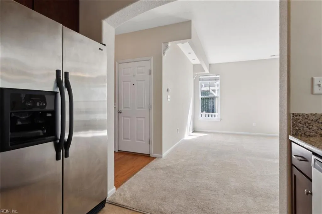 Virginia Beach, Virginia 23462, United States, 3 Bedrooms Bedrooms, ,3 BathroomsBathrooms,Residential,Pending,106429