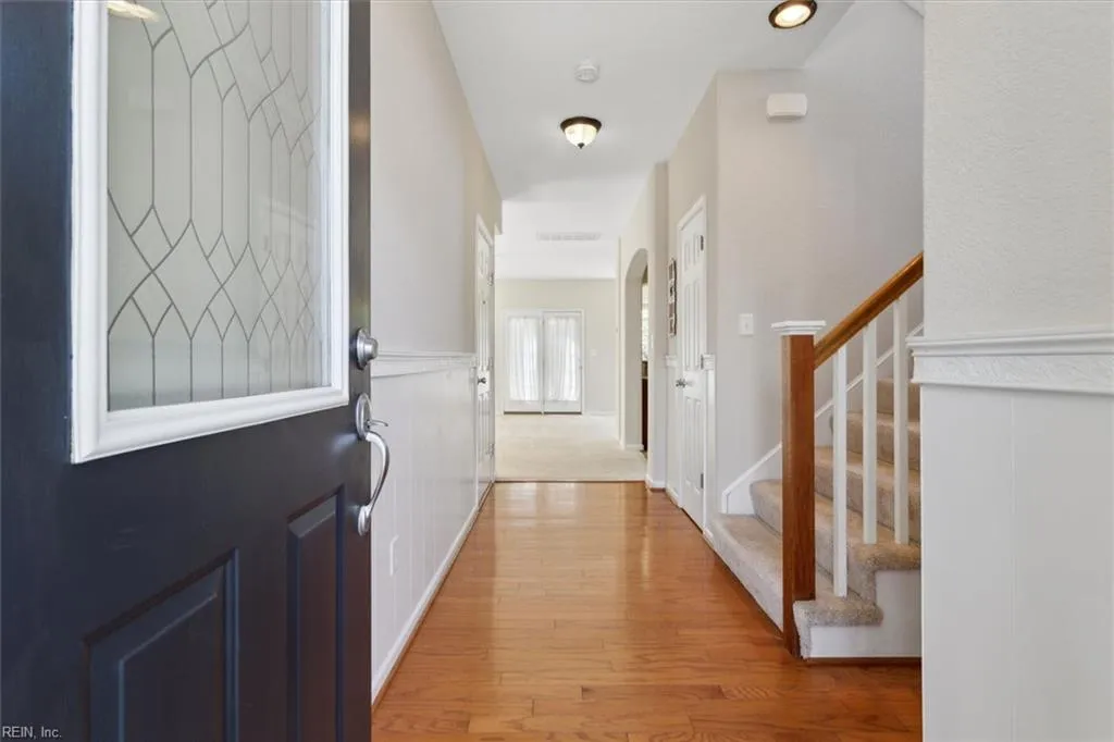 Virginia Beach, Virginia 23462, United States, 3 Bedrooms Bedrooms, ,3 BathroomsBathrooms,Residential,Pending,106429