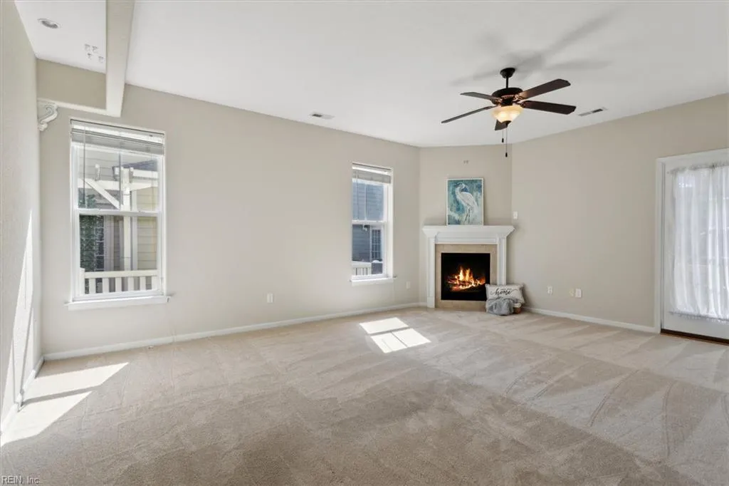 Virginia Beach, Virginia 23462, United States, 3 Bedrooms Bedrooms, ,3 BathroomsBathrooms,Residential,Pending,106429