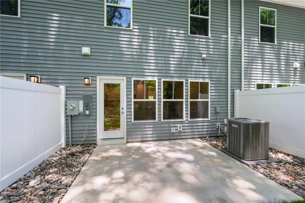 Suffolk, Virginia 23435, United States, 3 Bedrooms Bedrooms, ,3 BathroomsBathrooms,Residential,Active,173230