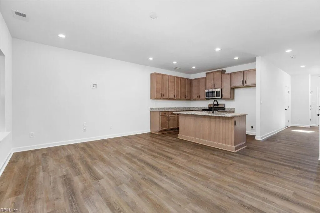 Suffolk, Virginia 23435, United States, 3 Bedrooms Bedrooms, ,3 BathroomsBathrooms,Residential,Active,173230