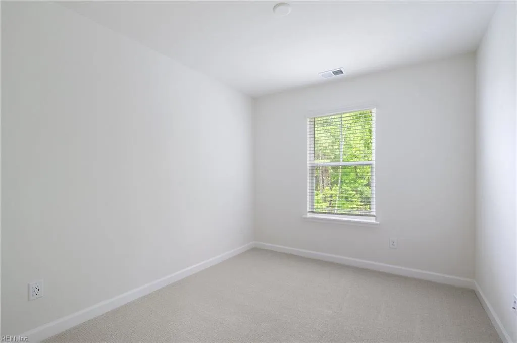 Suffolk, Virginia 23435, United States, 3 Bedrooms Bedrooms, ,3 BathroomsBathrooms,Residential,Active,173230