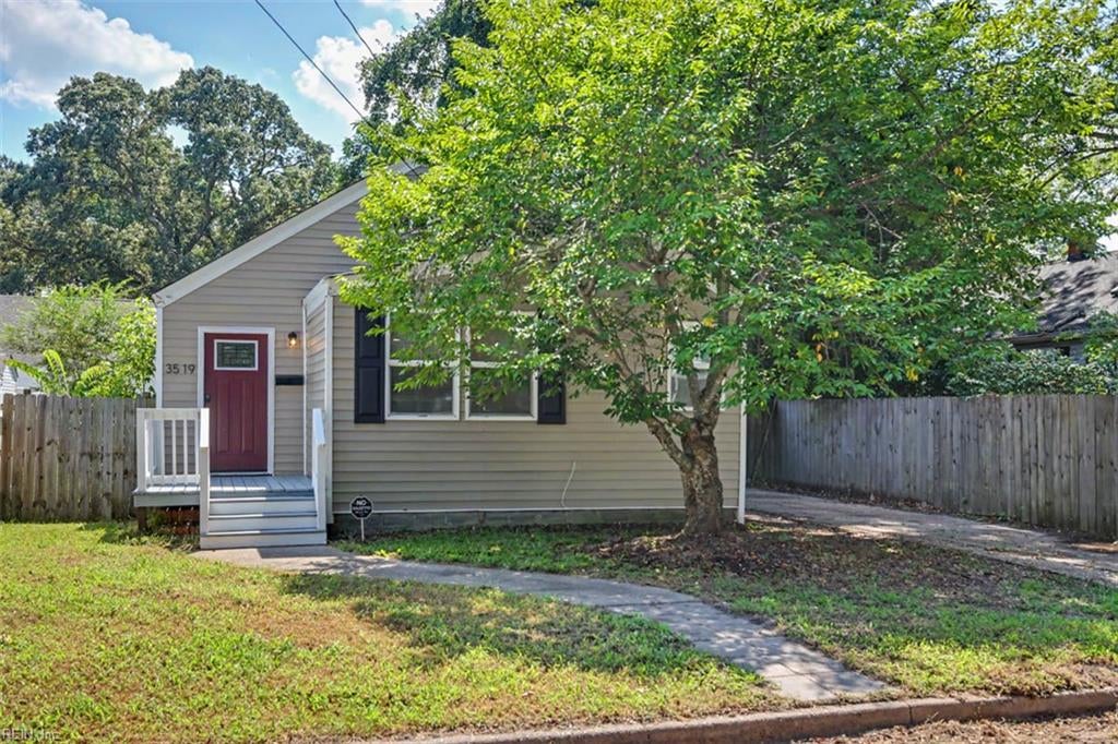 Photo of 3519 BRIGHTON Street, Portsmouth, VA 23707 (MLS # 10651875)