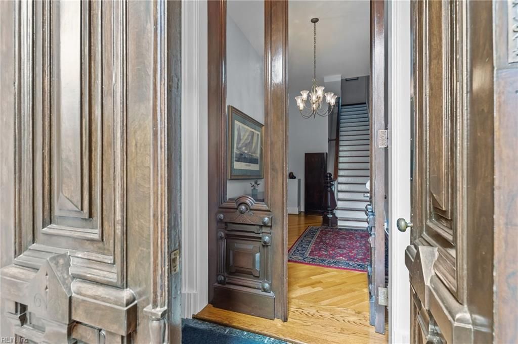 Photo of 313 W Freemason Street #3, Norfolk, VA 23510 (MLS # 10598718)