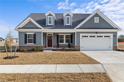 30 Serenity LN Suffolk VA 23433