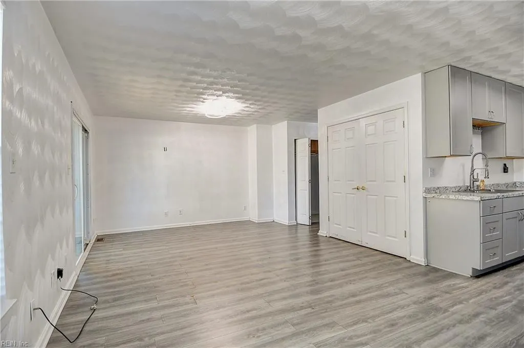 Norfolk, Virginia 23523, United States, 3 Bedrooms Bedrooms, ,3 BathroomsBathrooms,Residential,Active,233684