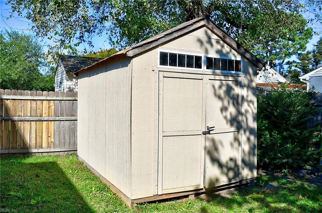 Norfolk, Virginia 23523, United States, 3 Bedrooms Bedrooms, ,3 BathroomsBathrooms,Residential,Active,233684