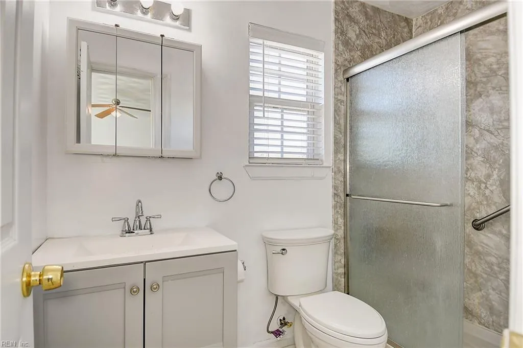 Norfolk, Virginia 23523, United States, 3 Bedrooms Bedrooms, ,3 BathroomsBathrooms,Residential,Active,233684