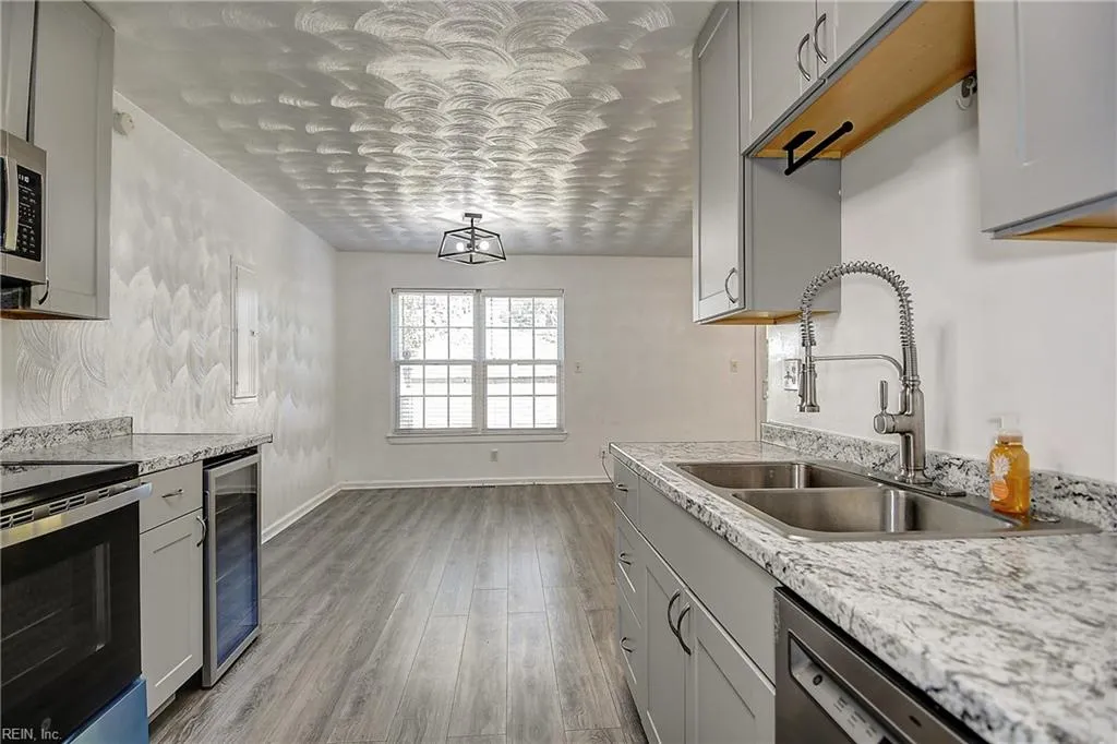 Norfolk, Virginia 23523, United States, 3 Bedrooms Bedrooms, ,3 BathroomsBathrooms,Residential,Active,233684