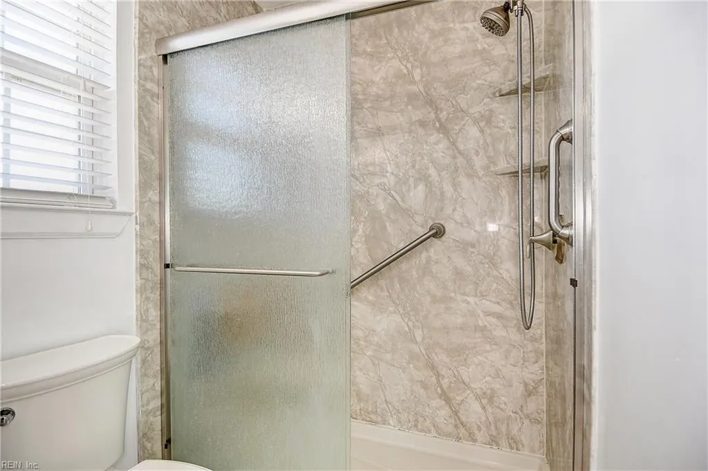 Norfolk, Virginia 23523, United States, 3 Bedrooms Bedrooms, ,3 BathroomsBathrooms,Residential,Active,233684