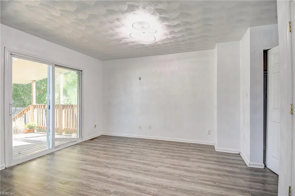 Norfolk, Virginia 23523, United States, 3 Bedrooms Bedrooms, ,3 BathroomsBathrooms,Residential,Active,233684