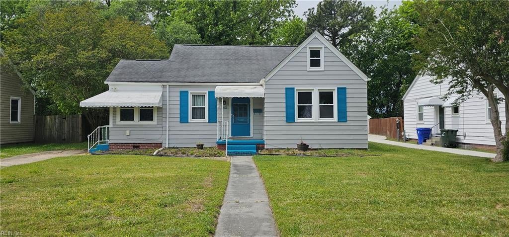 Photo of 1421 Norcova Avenue, Norfolk, VA 23502 (MLS # 10646434)