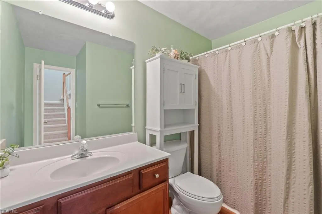 Virginia Beach, Virginia 23454, United States, 4 Bedrooms Bedrooms, ,3 BathroomsBathrooms,Residential,Active,227521