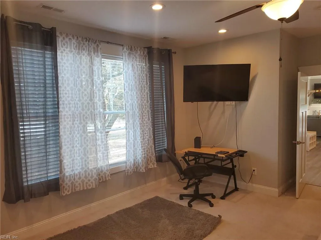 Norfolk, Virginia 23503, United States, 4 Bedrooms Bedrooms, ,4 BathroomsBathrooms,Residential,Active,2404