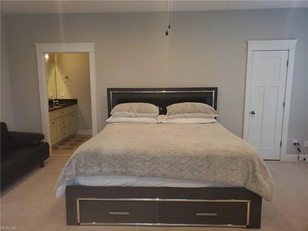 Norfolk, Virginia 23503, United States, 4 Bedrooms Bedrooms, ,4 BathroomsBathrooms,Residential,Active,2404