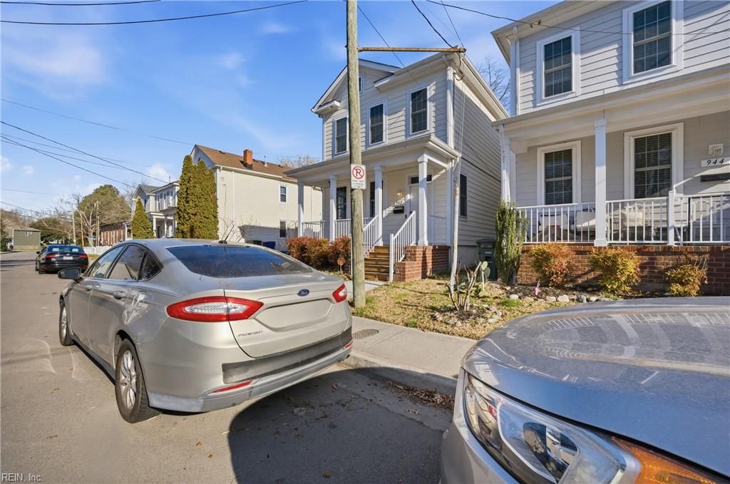 Photo of 942 Sutton Street, Norfolk, VA 23504 (MLS # 10611286)