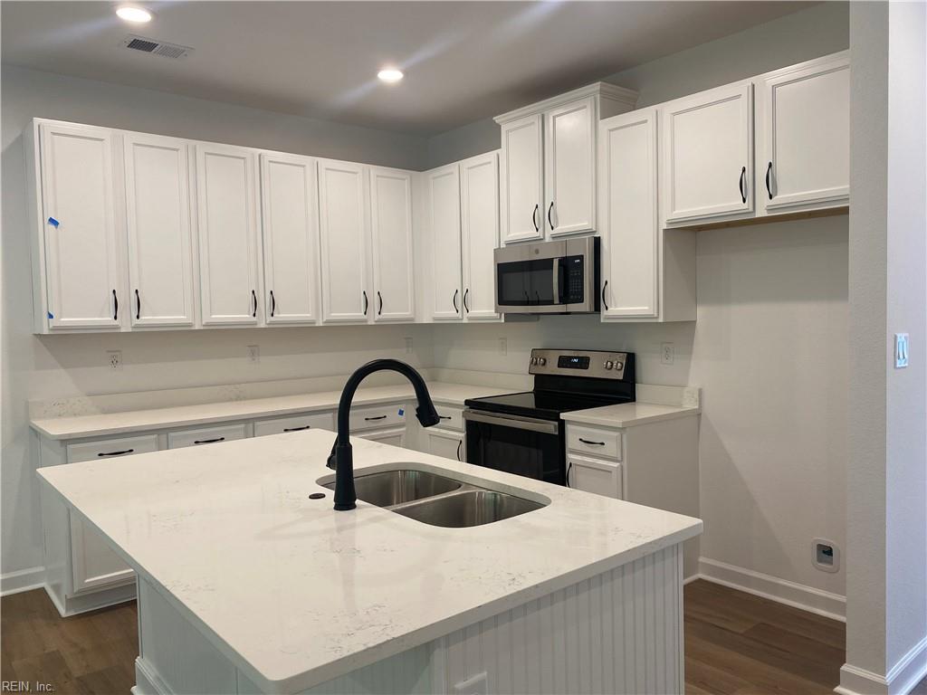 Suffolk, Virginia 23435, United States, 3 Bedrooms Bedrooms, ,3 BathroomsBathrooms,Residential,Pending,47396