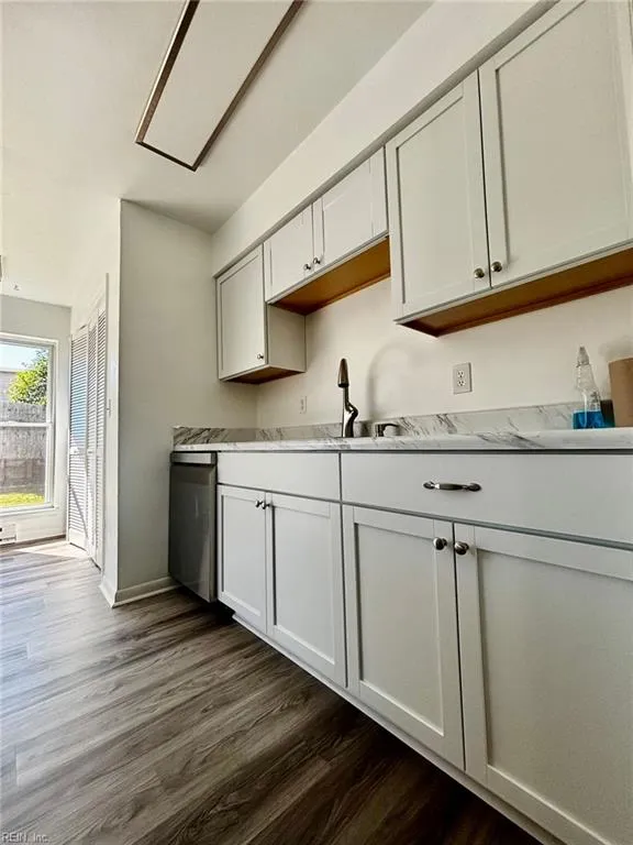 Virginia Beach, Virginia 23451, United States, 3 Bedrooms Bedrooms, ,2 BathroomsBathrooms,Residential,Active,238451