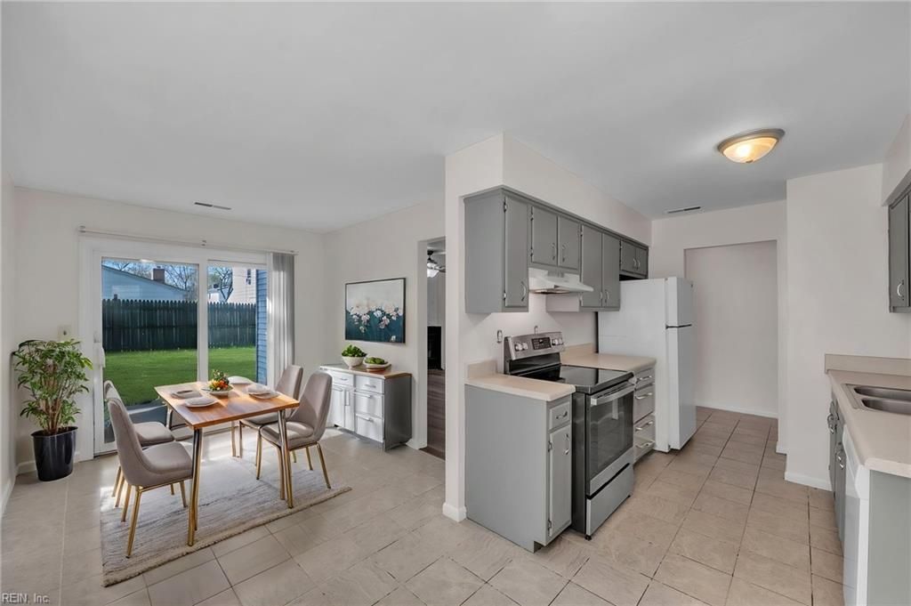 Photo of 3521 Forest Glen Road, Virginia Beach, VA 23452 (MLS # 10625555)