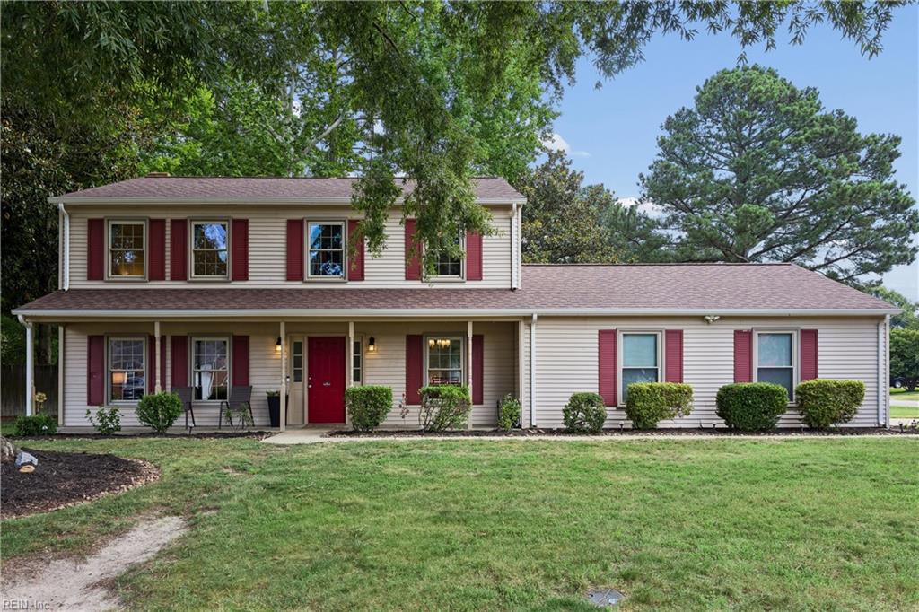 Photo of 100 Camelot Crescent, Yorktown, VA 23693 (MLS # 10642990)