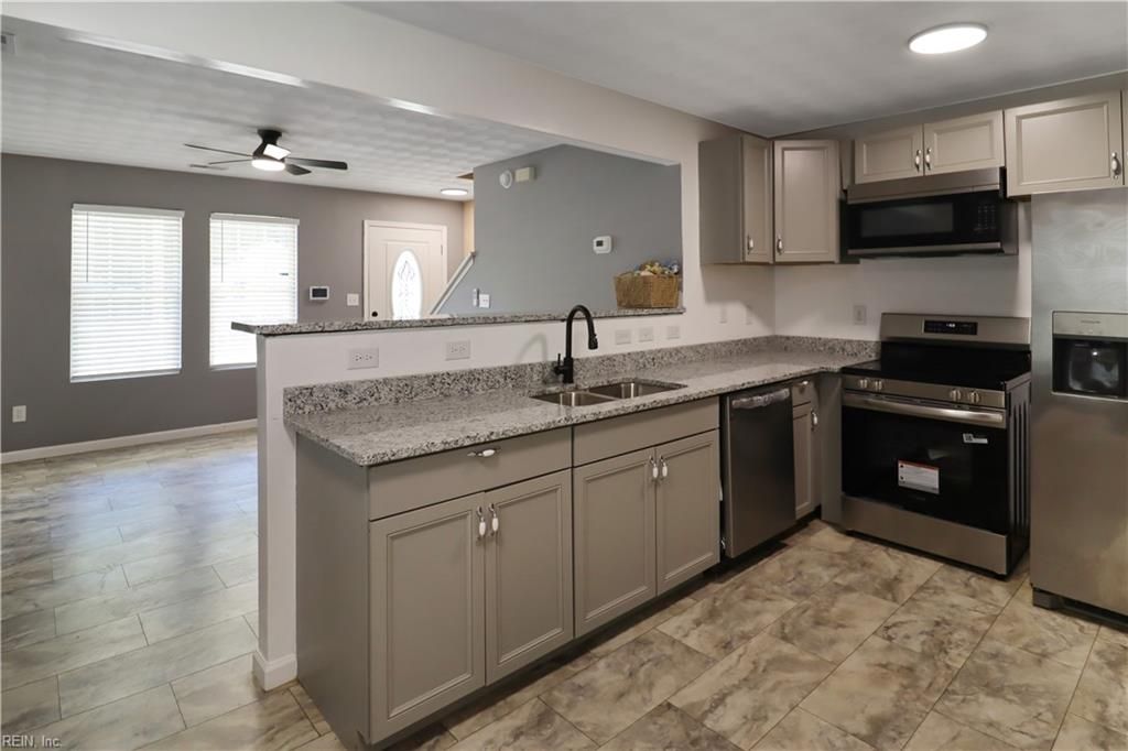 Photo of 2109 Pearl Street, Portsmouth, VA 23704 (MLS # 10633621)