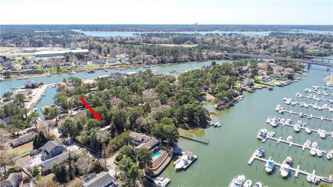 2004 White Hill RD Virginia Beach VA 23451