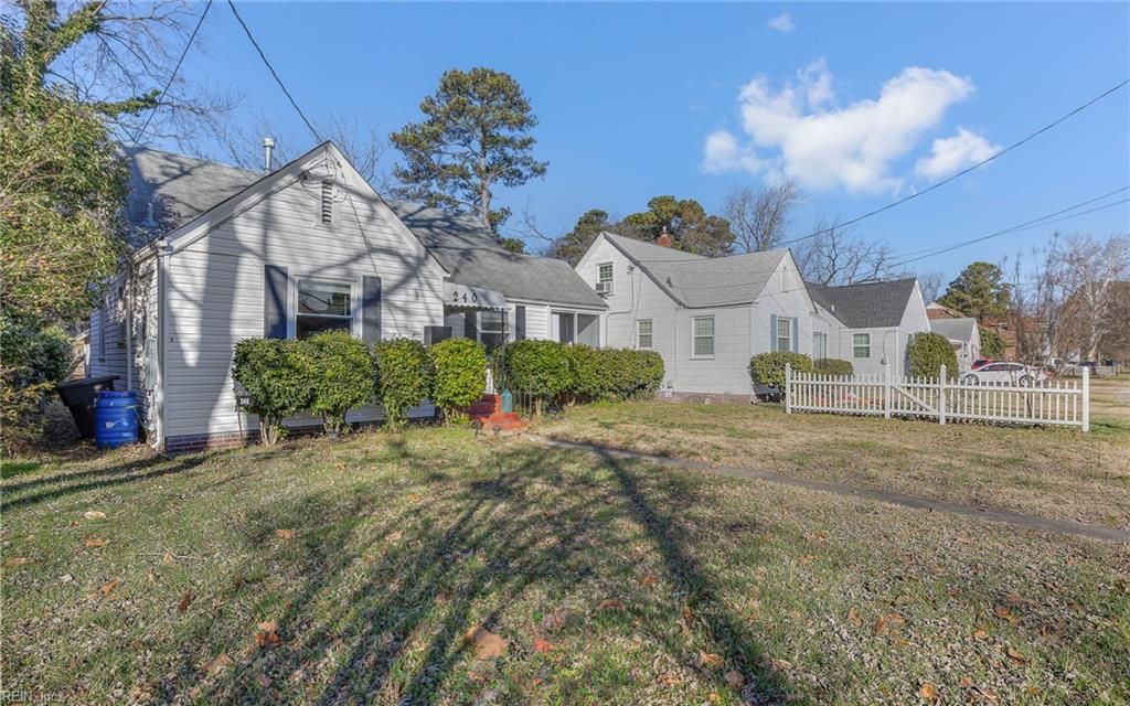 Photo of 240 Sandpiper Drive, Portsmouth, VA 23704 (MLS # 10613290)