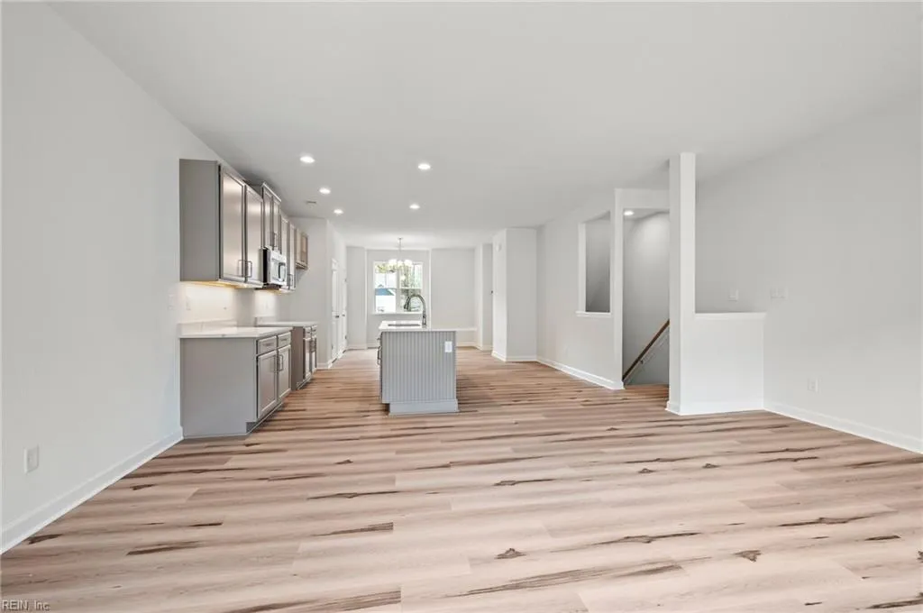 Suffolk, Virginia 23435, United States, 3 Bedrooms Bedrooms, ,3 BathroomsBathrooms,Residential,Pending,125577