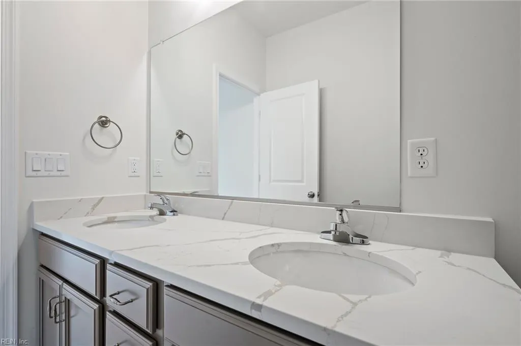 Suffolk, Virginia 23435, United States, 3 Bedrooms Bedrooms, ,3 BathroomsBathrooms,Residential,Pending,125577