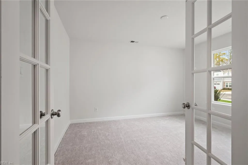 Suffolk, Virginia 23435, United States, 3 Bedrooms Bedrooms, ,3 BathroomsBathrooms,Residential,Pending,125577