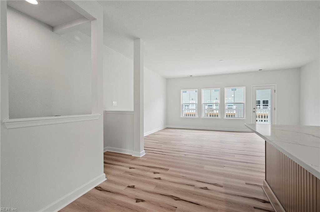 2020 Laycock LN 102