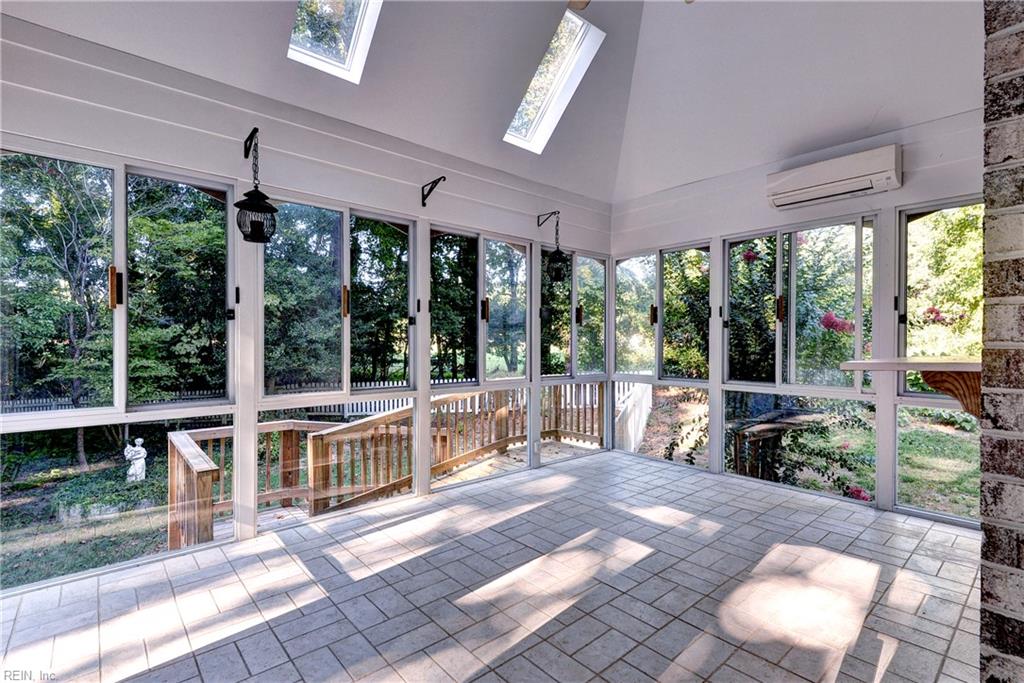 125 Yorkshire DR
