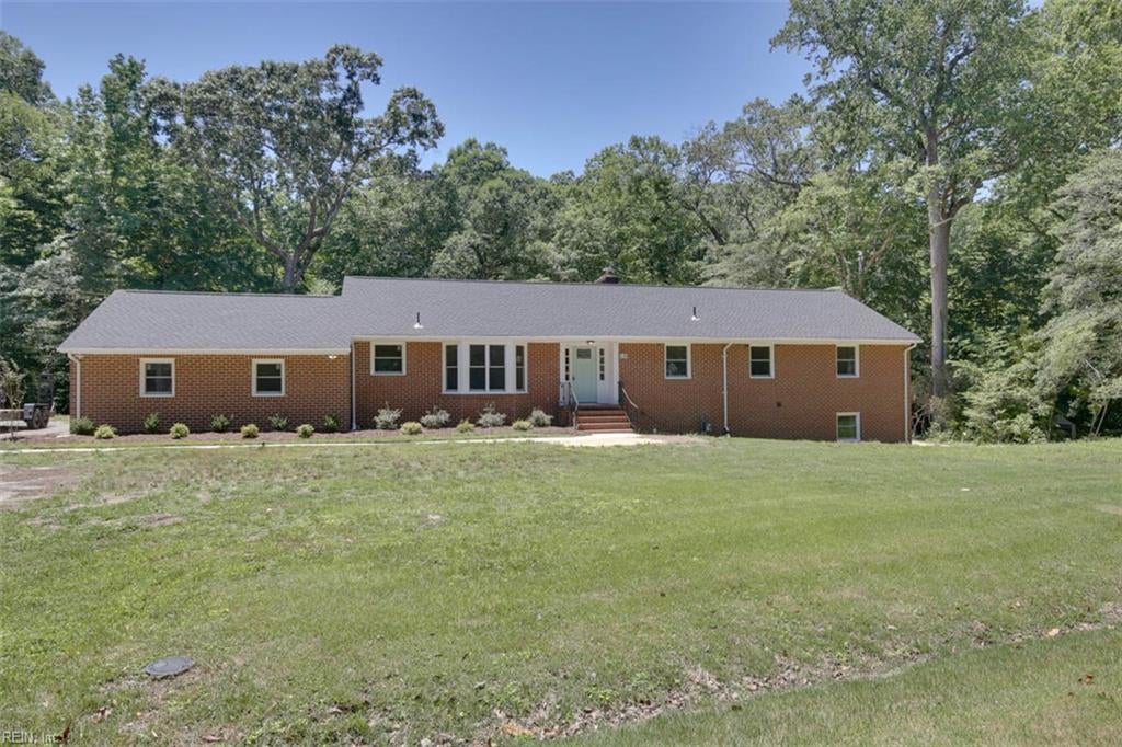 Photo of 110 Artillery Road, Yorktown, VA 23692 (MLS # 10657311)