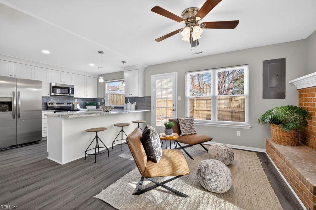 Photo of 979 Smoke Tree Lane, Virginia Beach, VA 23452 (MLS # 10613897)